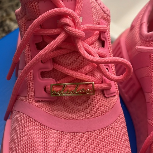 Adidas NMD Valentines Edition - Picture 2 of 5